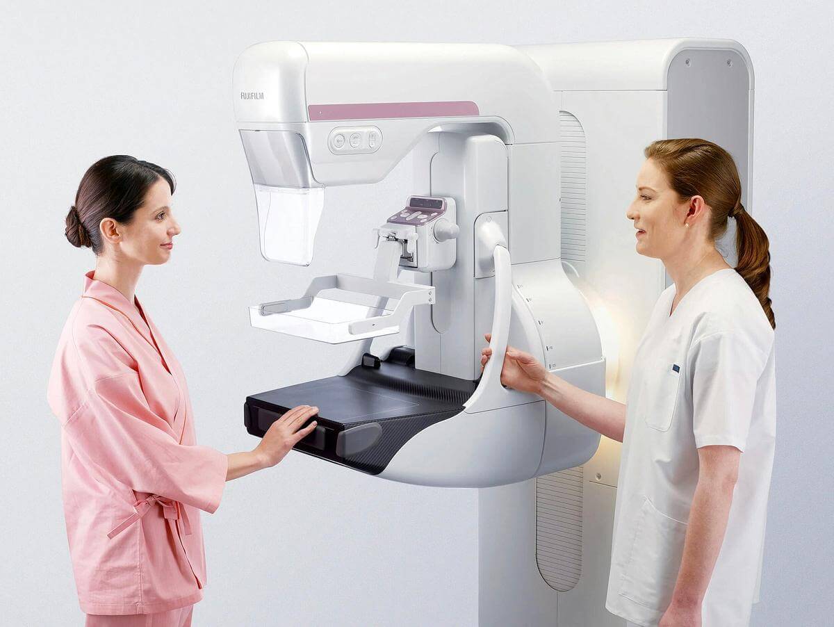 Установка для цифровой маммографии с томосинтезом.
