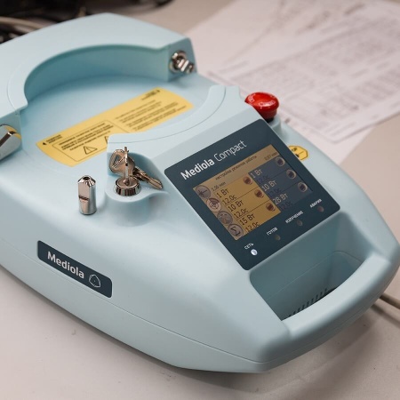 Лазерный аппарат Mediola Compact