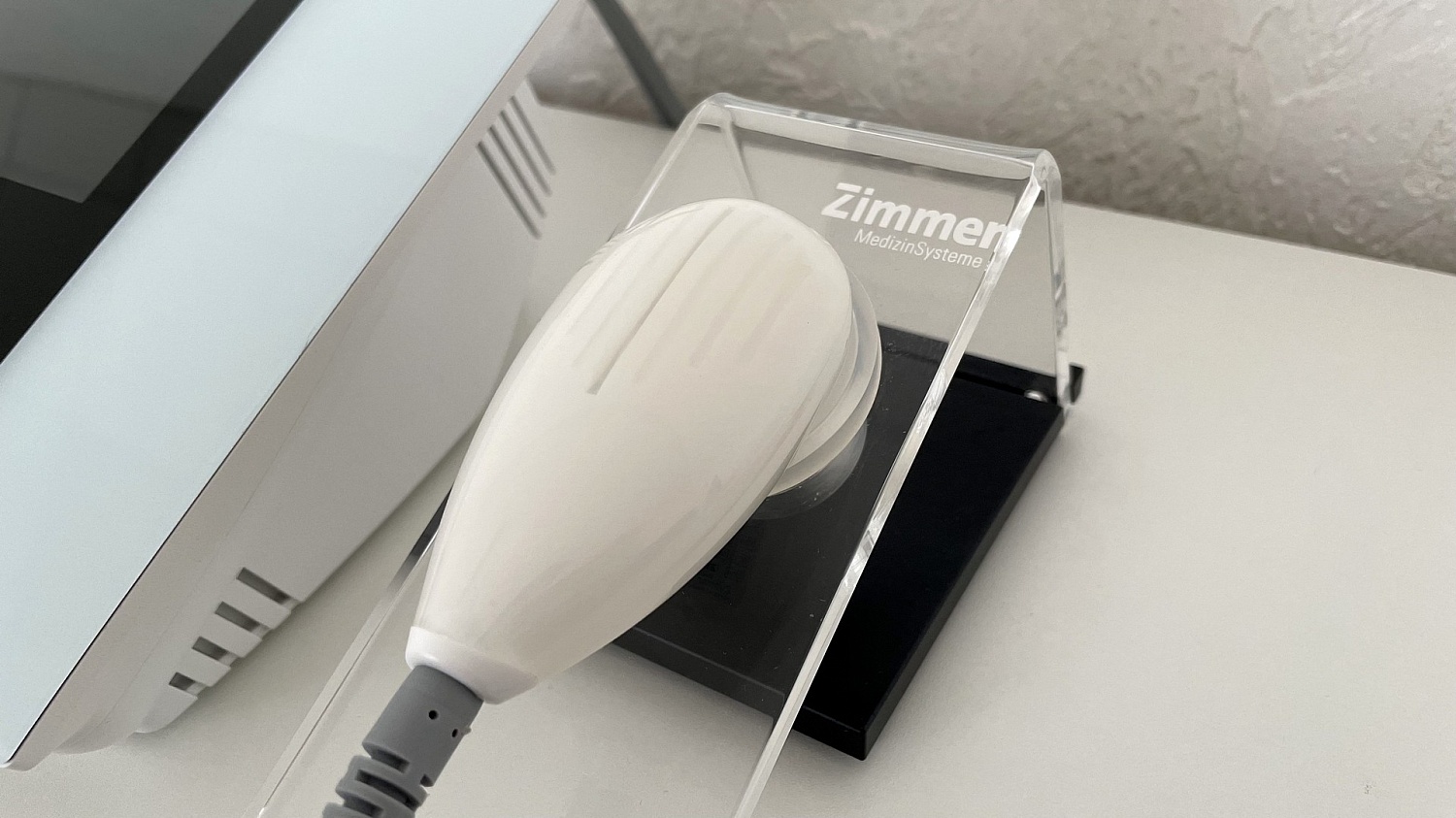 Новый аппарат Zimmer SoleoSonoStim появился в шоуруме «Фуджитора»